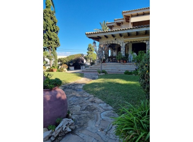 Villa - Återförsäljning - Alicante - Alicante Centro