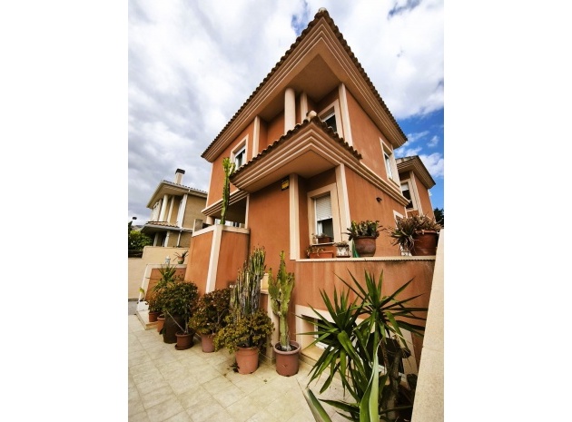 Villa - Återförsäljning - Alicante - CSP-27934