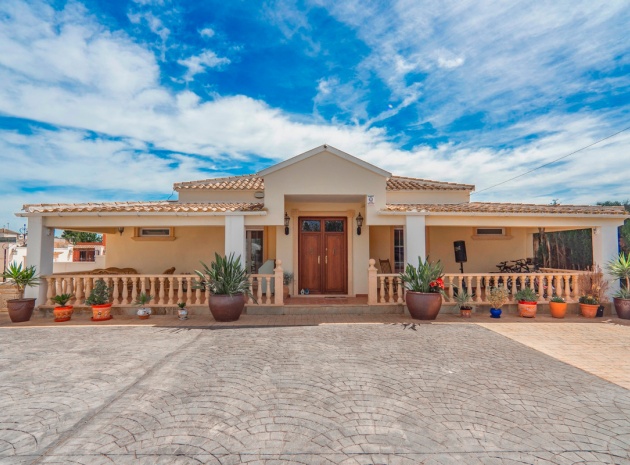 Villa - Återförsäljning - Almoradi - CSP-87938
