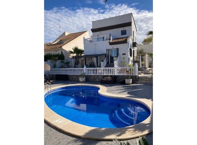 Villa - Återförsäljning - Benijofar - ESMA-70796