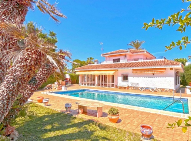 Villa - Återförsäljning - Cabo Roig - ESMA-14369