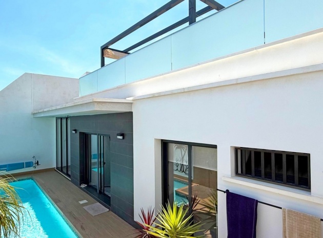 Villa - Återförsäljning - Cabo Roig - ESMA-16064