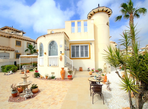 Villa - Återförsäljning - Cabo Roig - ESMA-72113