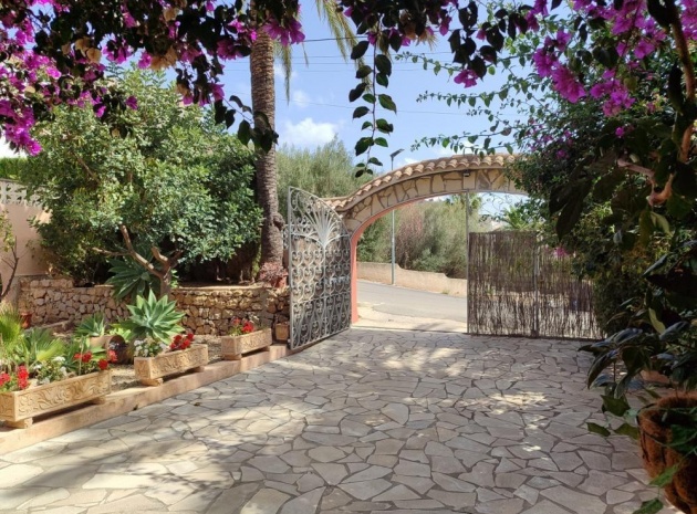 Villa - Återförsäljning - Calpe - Calpe Centro