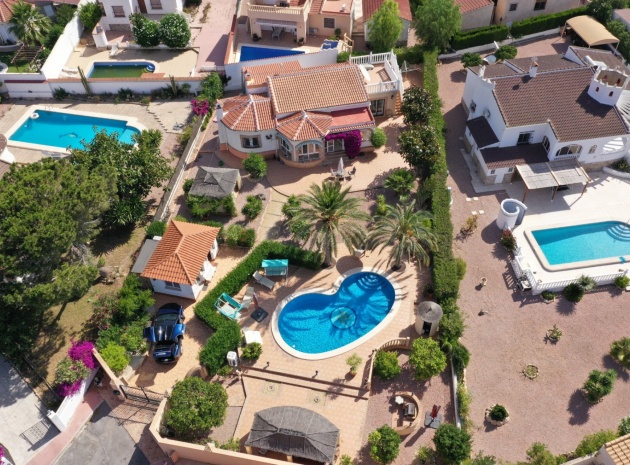 Villa - Återförsäljning - Ciudad Quesada - CSP-46016