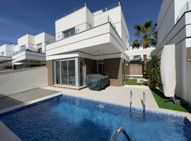 Villa - Återförsäljning - Ciudad Quesada - CSP-49224