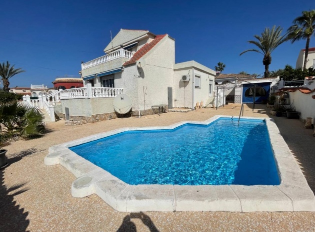 Villa - Återförsäljning - Ciudad Quesada - CSP-50840