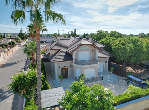 Villa - Återförsäljning - Ciudad Quesada - CSP-82384