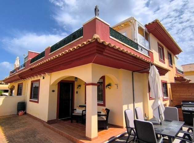 Villa - Återförsäljning - Ciudad Quesada - Lo Marabu