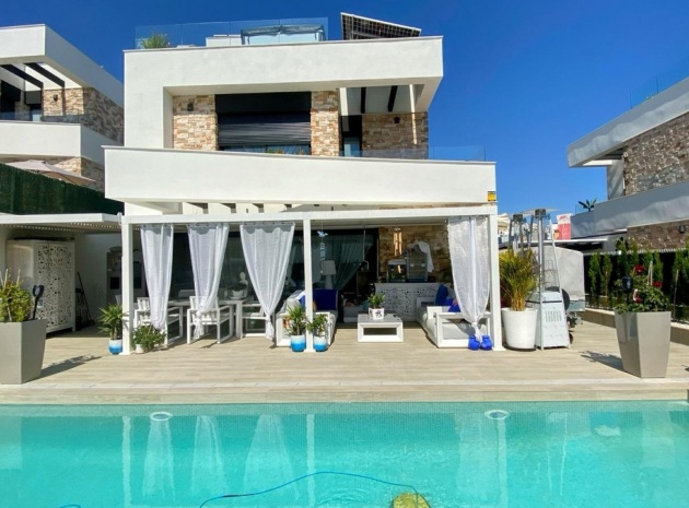 Villa - Återförsäljning - Finestrat - Finestrat