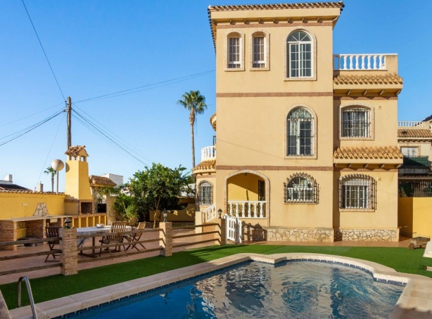 Villa - Återförsäljning - La Florida  - La Florida