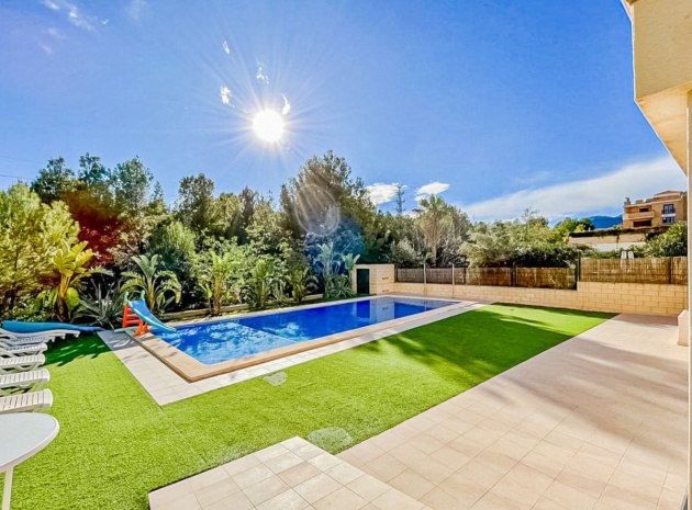 Villa - Återförsäljning - La Nucia - La Nucia Centro