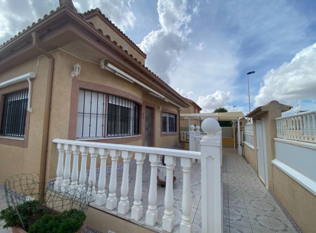 Villa - Återförsäljning - Los Alcazares - Las Lomas del Rame