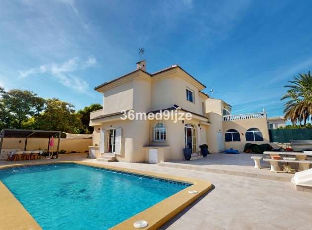 Villa - Återförsäljning - Los Alcazares - Los Narejos