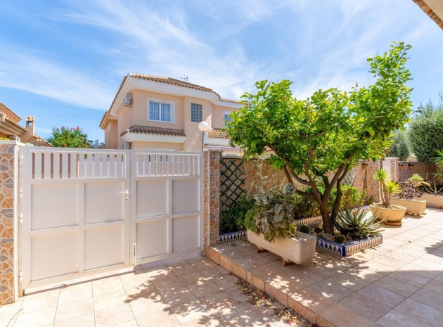 Villa - Återförsäljning - Los Altos - ESMA-96603