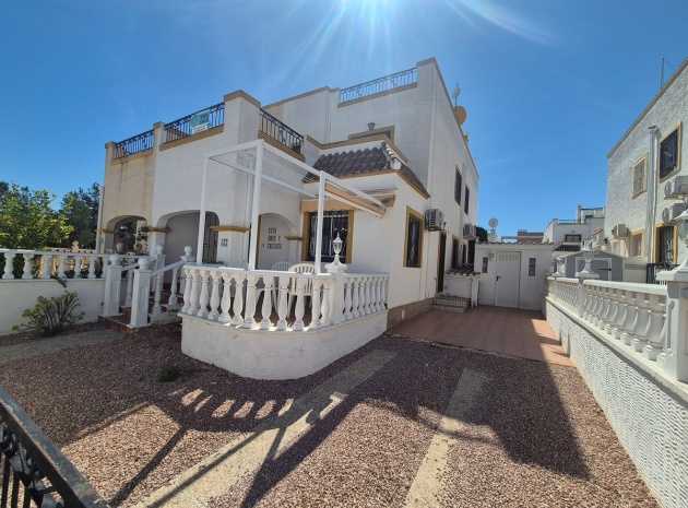 Villa - Återförsäljning - Los Altos - Los Altos