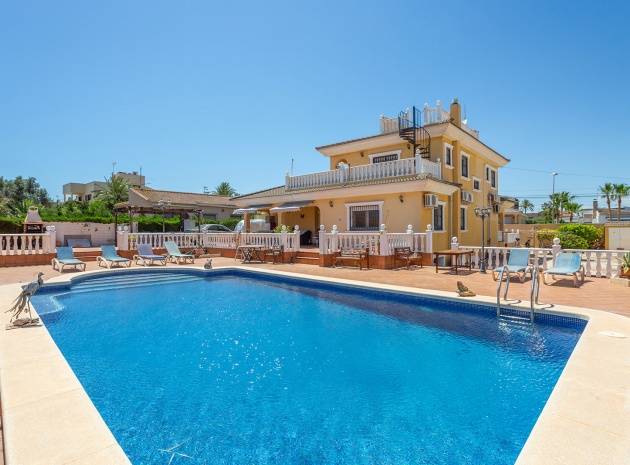 Villa - Återförsäljning - Los Balcones - ESMA-73802