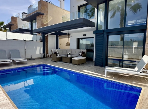 Villa - Återförsäljning - Orihuela - Cabo Roig