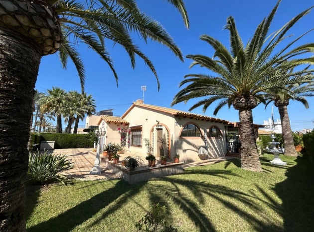 Villa - Återförsäljning - Orihuela - Cabo Roig