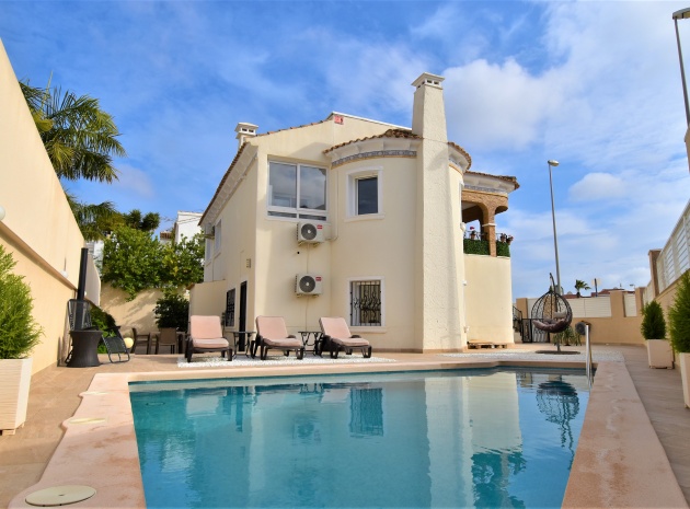 Villa - Återförsäljning - Orihuela Costa - Villamartin