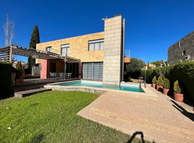 Villa - Återförsäljning - Orihuela - Dehesa de Campoamor