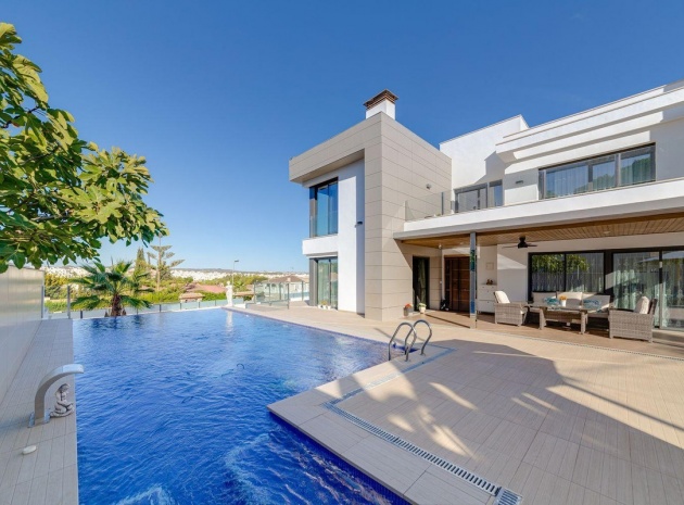 Villa - Återförsäljning - Orihuela - Los Balcones