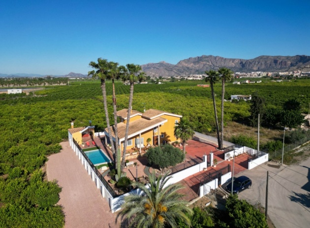 Villa - Återförsäljning - Orihuela - Orihuela Centro