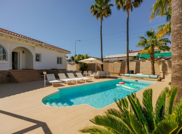 Villa - Återförsäljning - Rojales - Ciudad Quesada