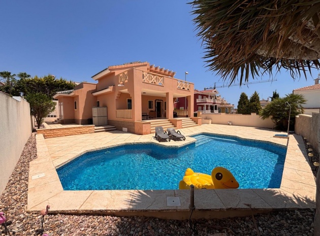 Villa - Återförsäljning - Rojales - Ciudad Quesada