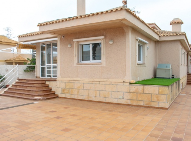 Villa - Återförsäljning - San Javier - La Manga Del Mar Menor