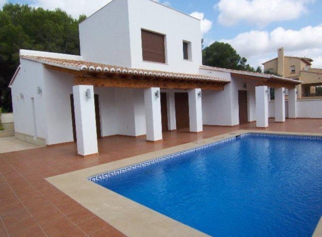 Villa - Återförsäljning - Teulada - Moraira