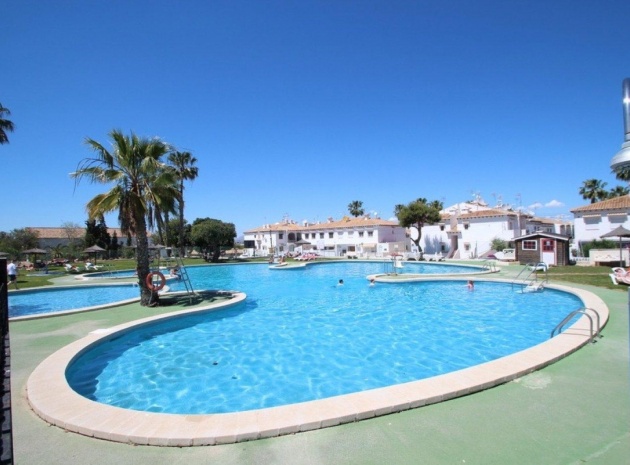 Villa - Återförsäljning - Torrevieja - Torrevieja Centro