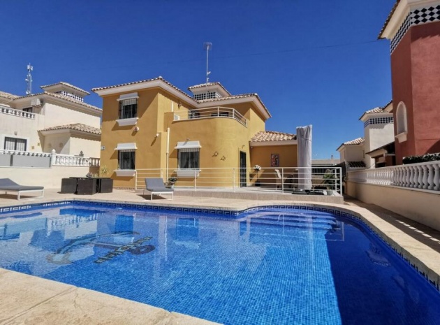 Villa - Återförsäljning - Villamartin - El Galan