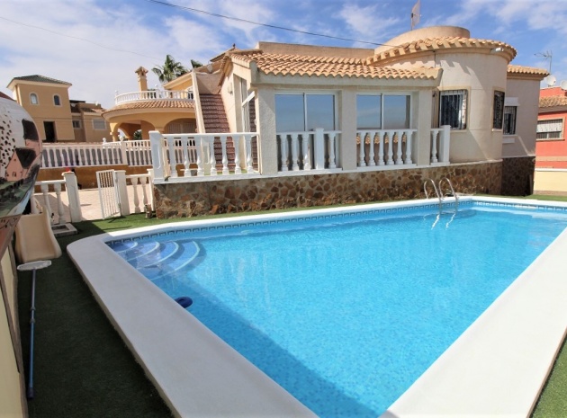 Villa - Återförsäljning - Villamartin - ESMA-61589