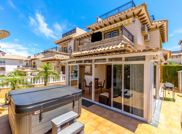 Villa - Återförsäljning - Villamartin - ESMA-93409