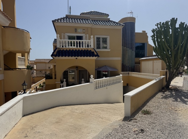 Villa - Återförsäljning - Villamartin - las filipinas