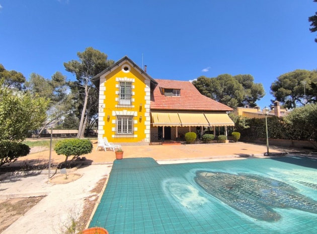 Villa - Återförsäljning - Yecla - CSP-41045