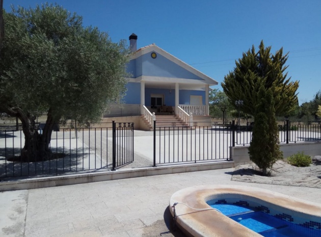 Villa - Återförsäljning - Yecla - CSP-57051