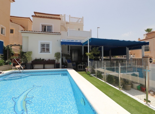 Villa - Resale - Algorfa - Algorfa Centro