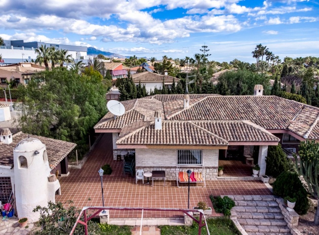 Villa - Resale - Benidorm - Benidorm Centro