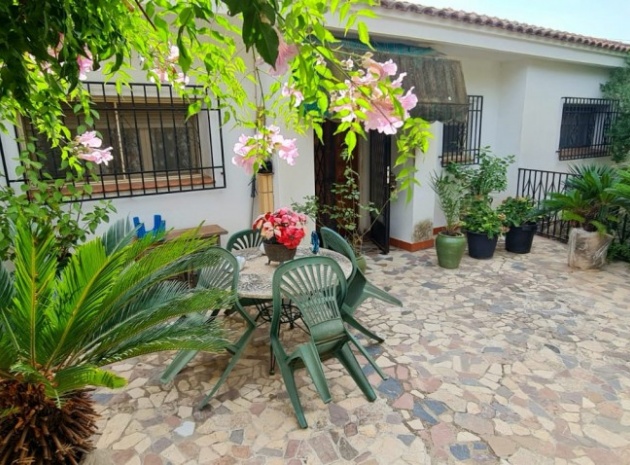 Villa - Resale - Benidorm - Benidorm Centro