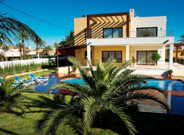 Villa - Resale - Cabo Roig - Cabo Roig