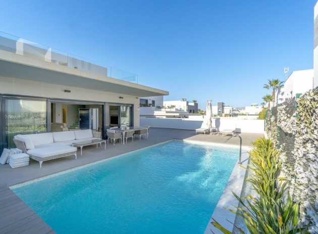 Villa - Resale - Cabo Roig - ESMA-30804