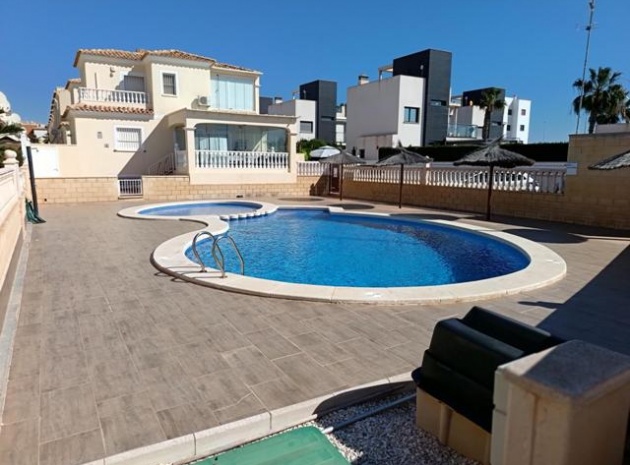 Villa - Resale - Cabo Roig - Lomas de Cabo Roig