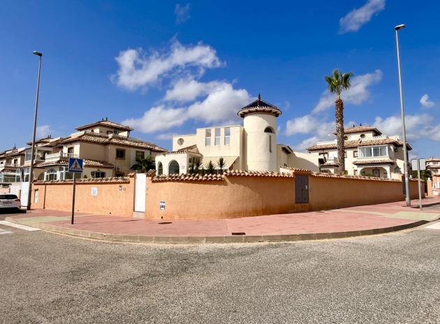 Villa - Resale - Cabo Roig - Lomas de Cabo Roig