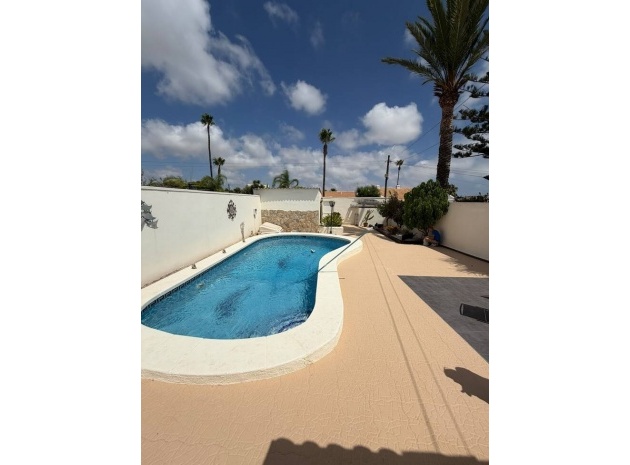 Villa - Resale - Campoamor - lomas de don juan