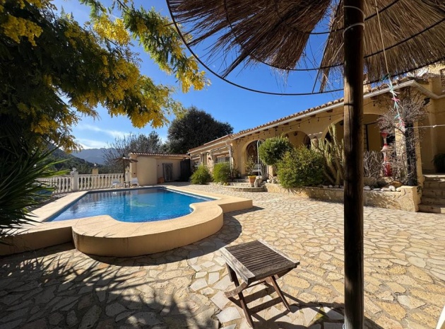 Villa - Resale - Castell de Castells - Castell de Castells