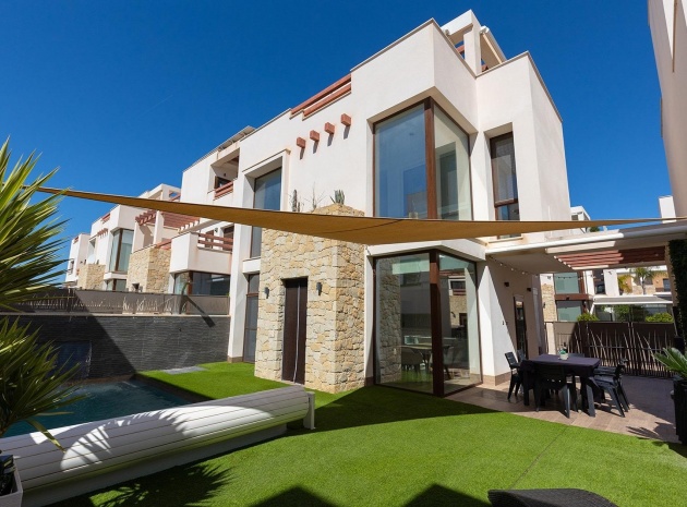 Villa - Resale - Ciudad Quesada - pueblo bravo