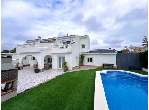 Villa - Resale - Ciudad Quesada - Town Center