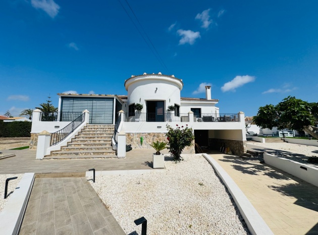 Villa - Resale - Ciudad Quesada - Town Center